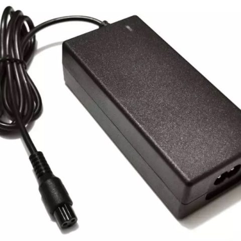 Chargeur 36V-42V 2A pour vélo électrique et trottinette électrique