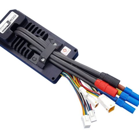 Contrôleur moteur SiliXcon SC 1040 20S avec boîtier en aluminium