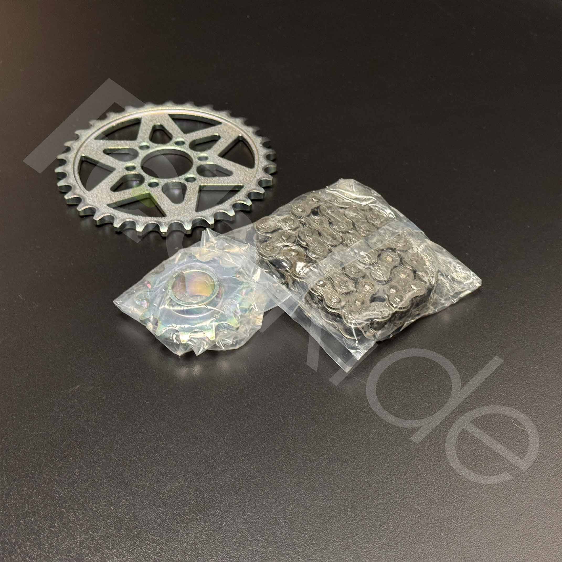 13 dantų variklio žvaigždutė ir 30 dantų redukcinio veleno žvaigždutė iš Primary Chain Kit 420 Sur-Ron Light Bee